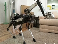 Робот-собака SpotMini от Boston Dynamics