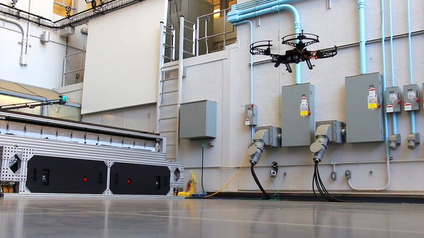 Для плавного приземления дронов использует ИИ Neural Lander