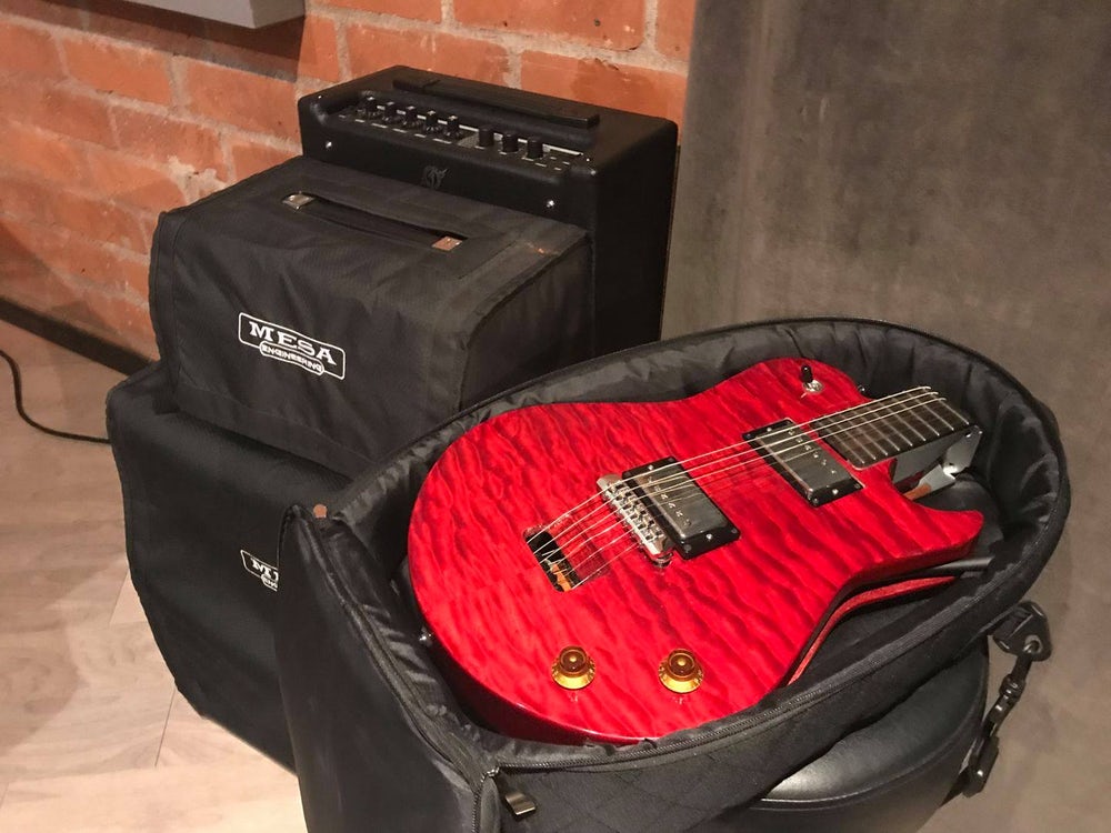 Новая гитара Ascender  складывается до размера рюкзака для комфортной транспортировки
