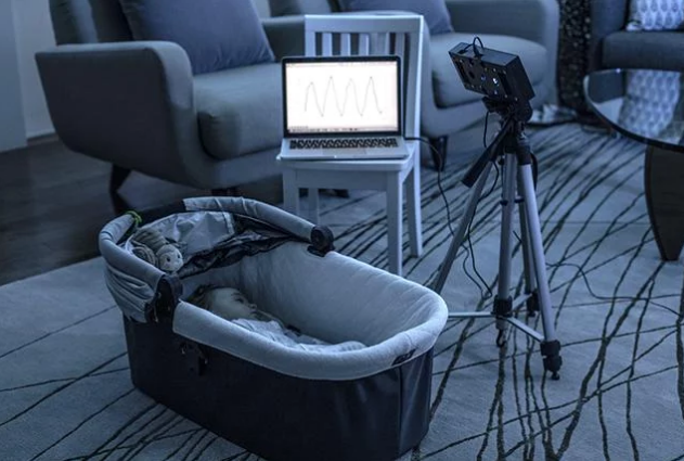 Технология Smart-speaker контролирует дыхание младенцев