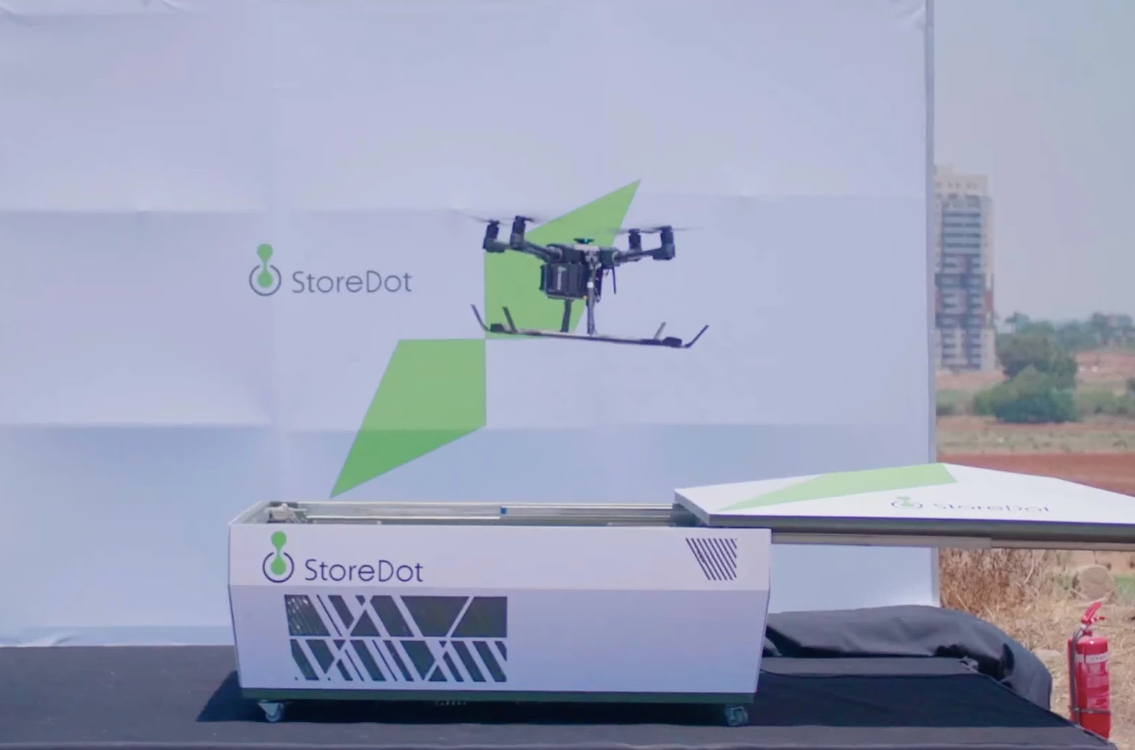 Новая технология FlashBattery поможет дронам заряжаться за 5 минут