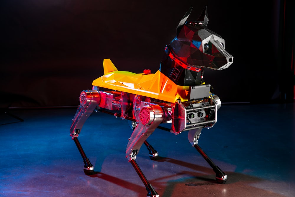 Новый робот Astro – лучший помощник с искусственным интеллектом