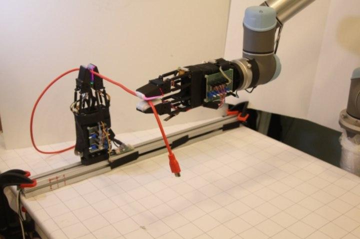 Теперь роботы способны работать с кабелями