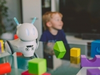 Photon робот дает детям ускоренный курс по программированию