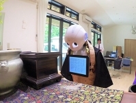 Робот священник Pepper