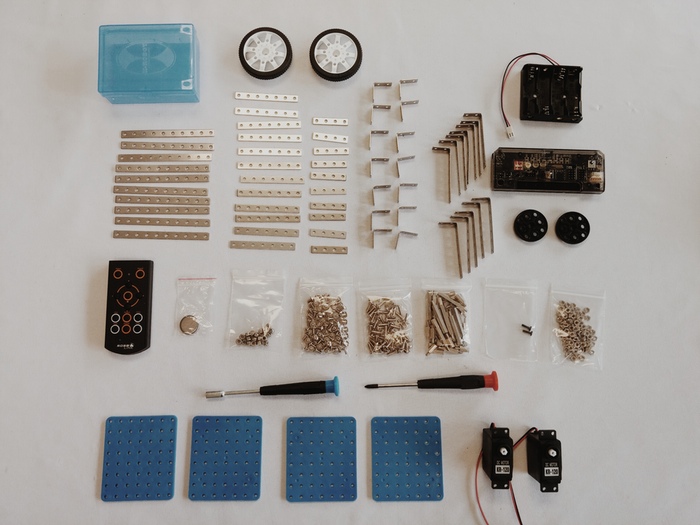 Robolink 12-в-1 Robot Kit запускается на Kickstarter
