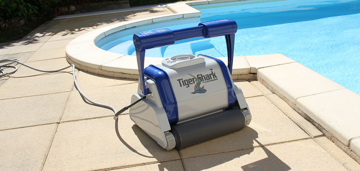 Hayward Tiger Shark - роботизированный очиститель для бассейна