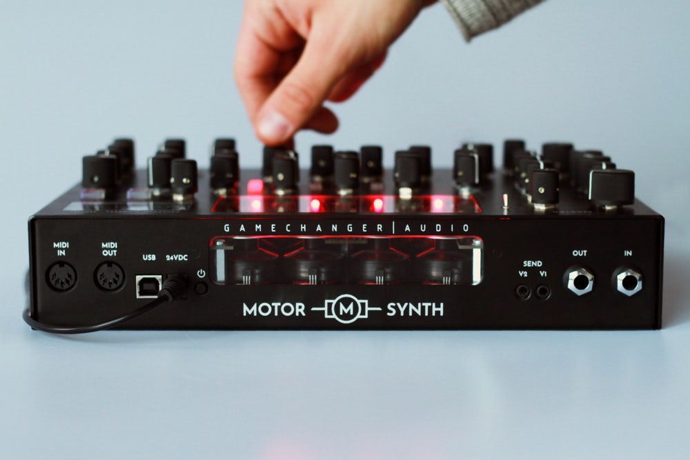 Синтезатор Motor Synth