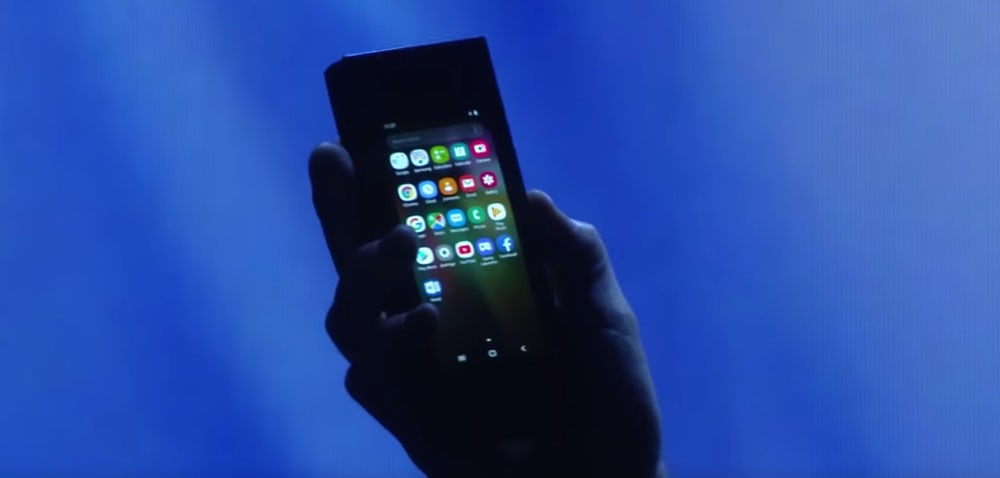 Складной телефон от Samsung
