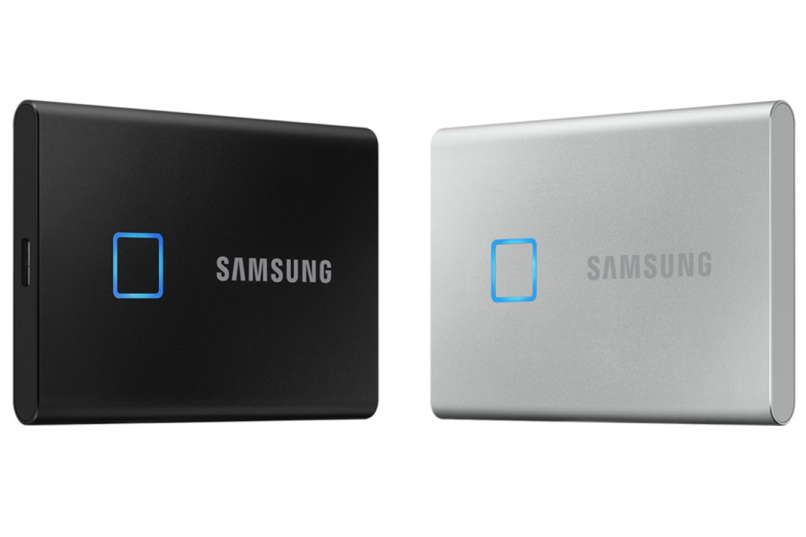 Samsung продемонстрировали свой новый SSD накопитель Т7 со встроенным сканером отпечатков пальцев 
